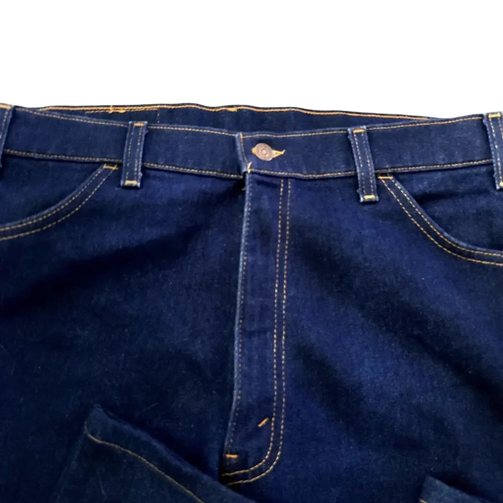 Levis levi action